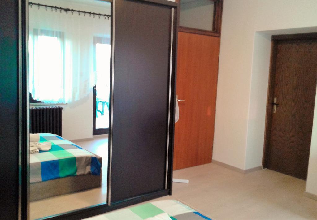 Apartment Trsina Rakalj ภายนอก รูปภาพ
